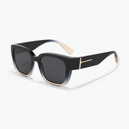 Lunettes de soleil polarisées pour femmes portant des lunettes