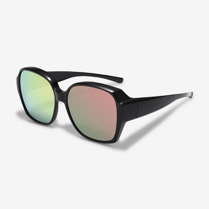 Lunettes de soleil polarisées pour femmes portant des lunettes